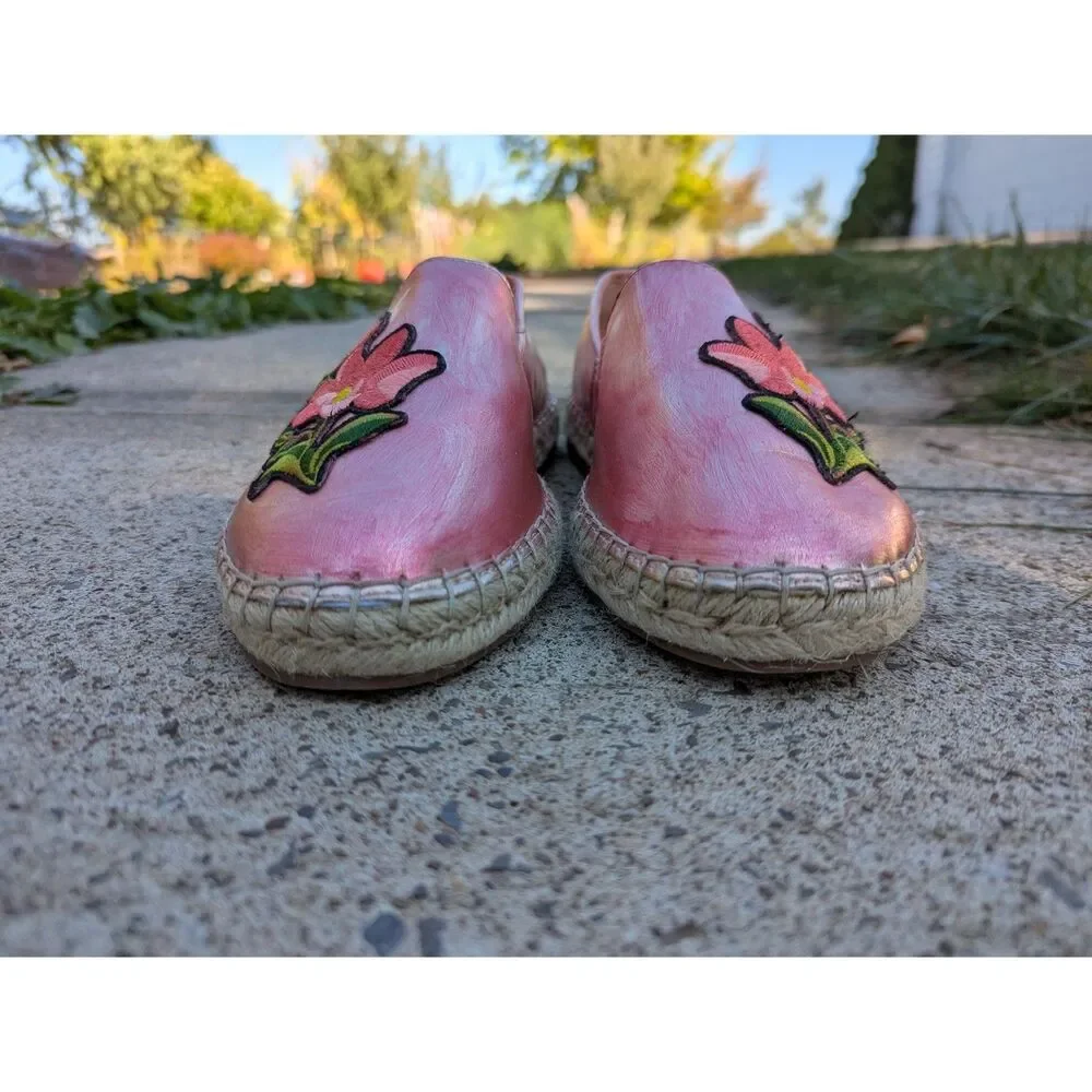 A New Day Espadrilles Flats Size US 8.5 Floral Boho Slip On Artsy Metallic Pink